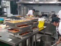 成都午夜福利视频网站设备行业如何突出重围